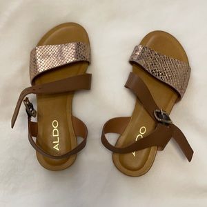 New Aldo flat sandals